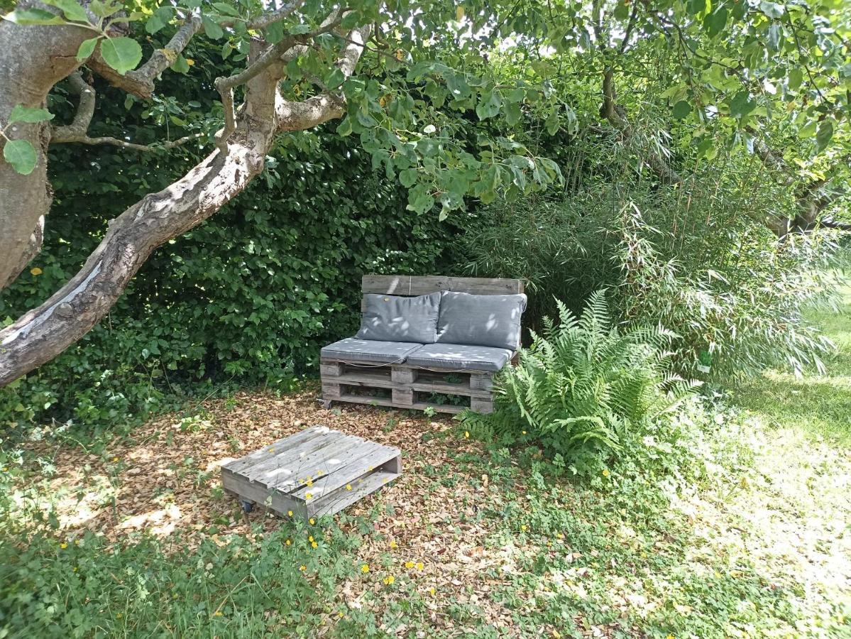 L'Echappee Au Jardin, Yourte Bucolique Godinne Экстерьер фото